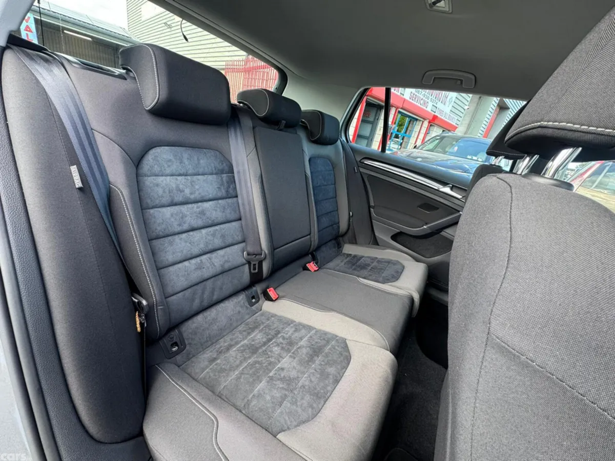 Volkswagen Golf Hatchback, Petrol, 2013, Silver
