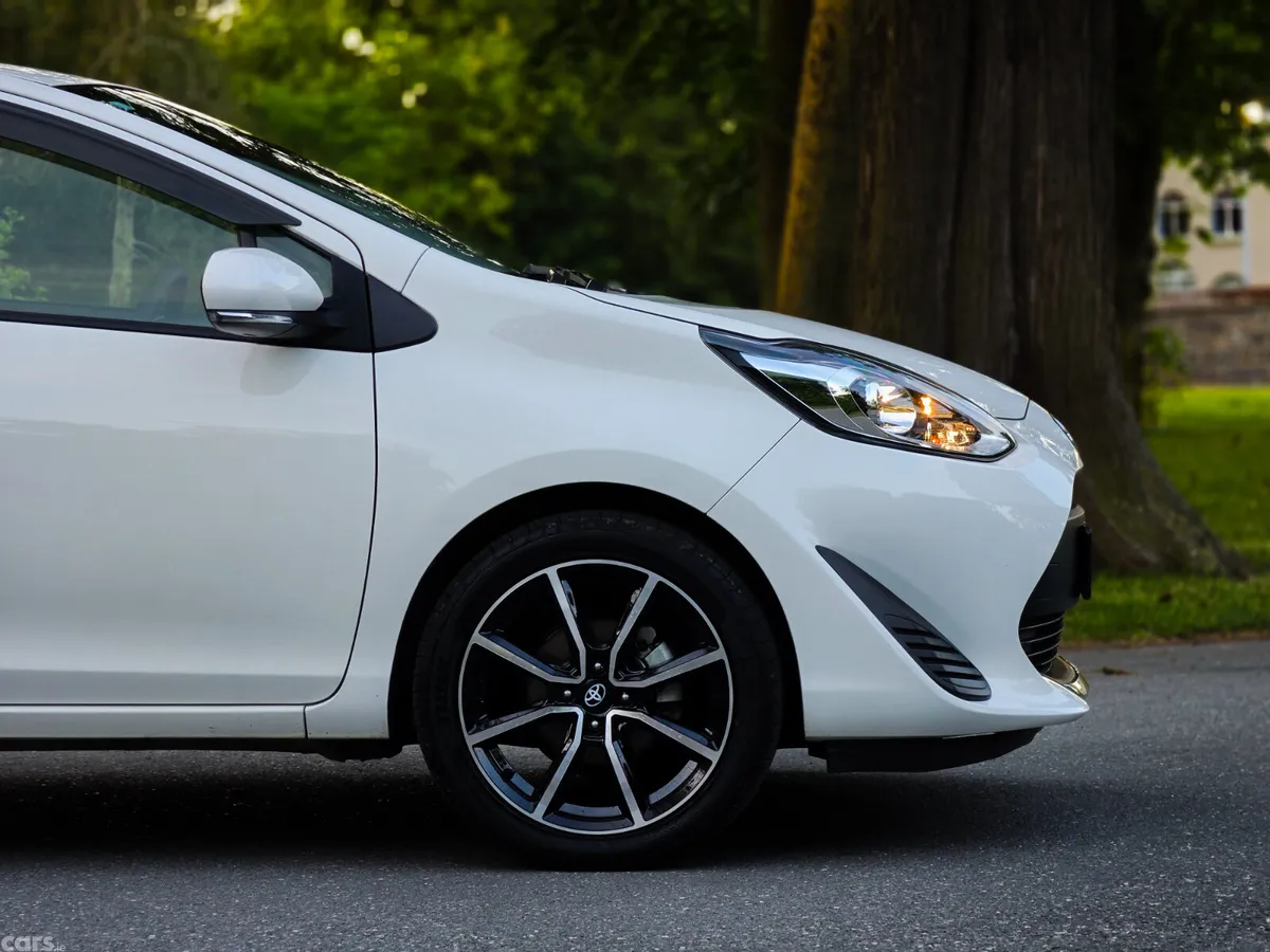 Toyota Aqua Hatchback, Petrol, 2020, White