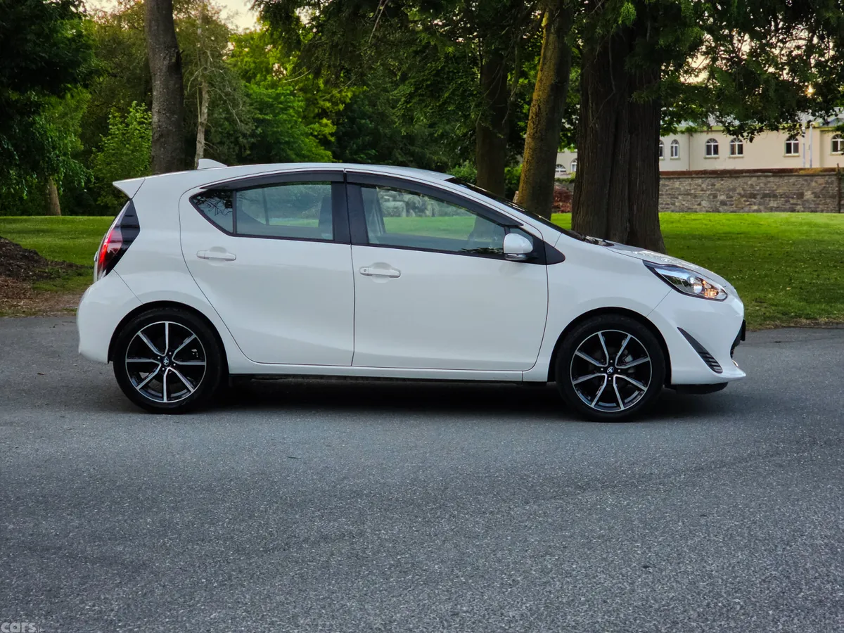 Toyota Aqua Hatchback, Petrol, 2020, White