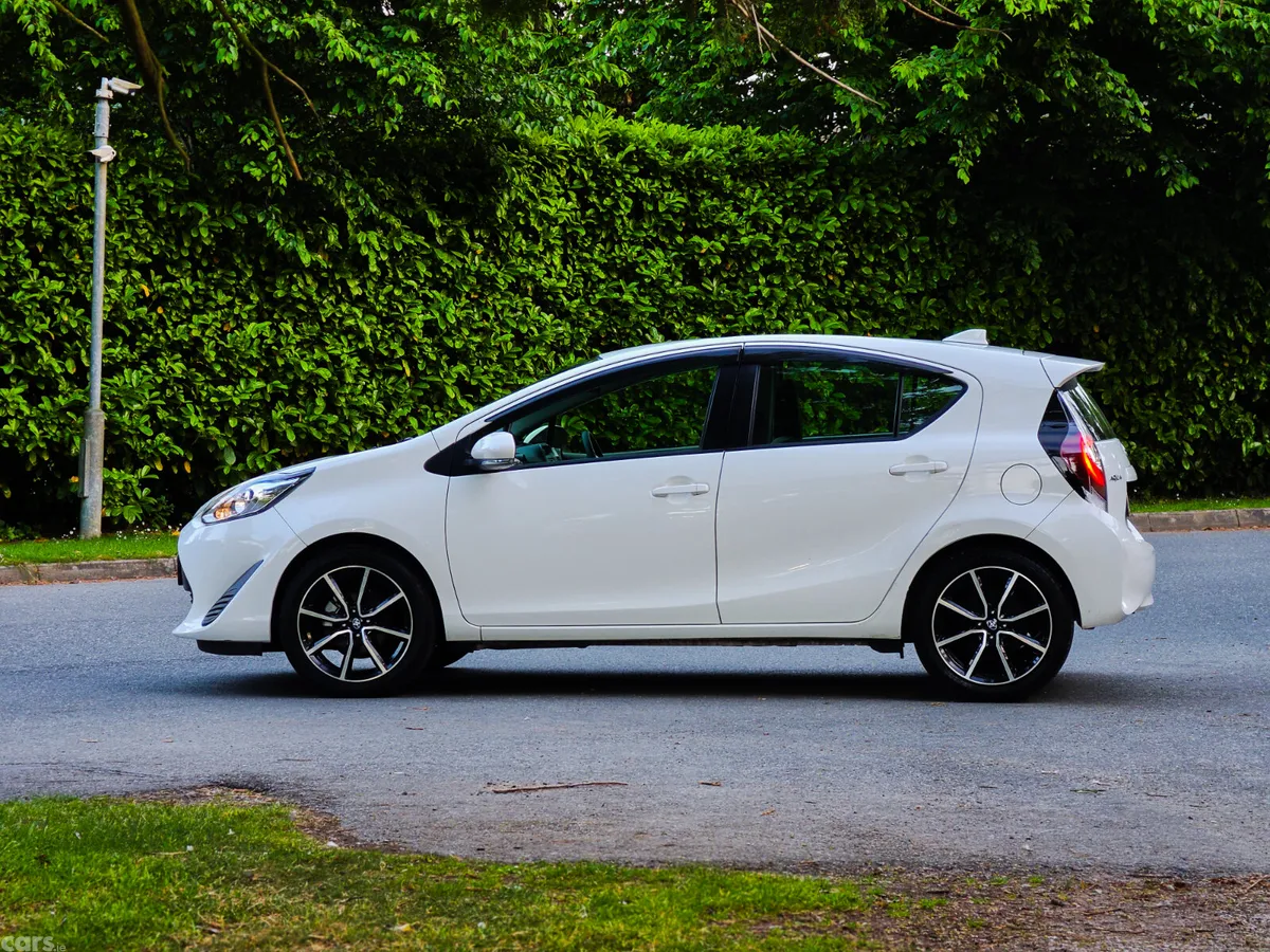 Toyota Aqua Hatchback, Petrol, 2020, White