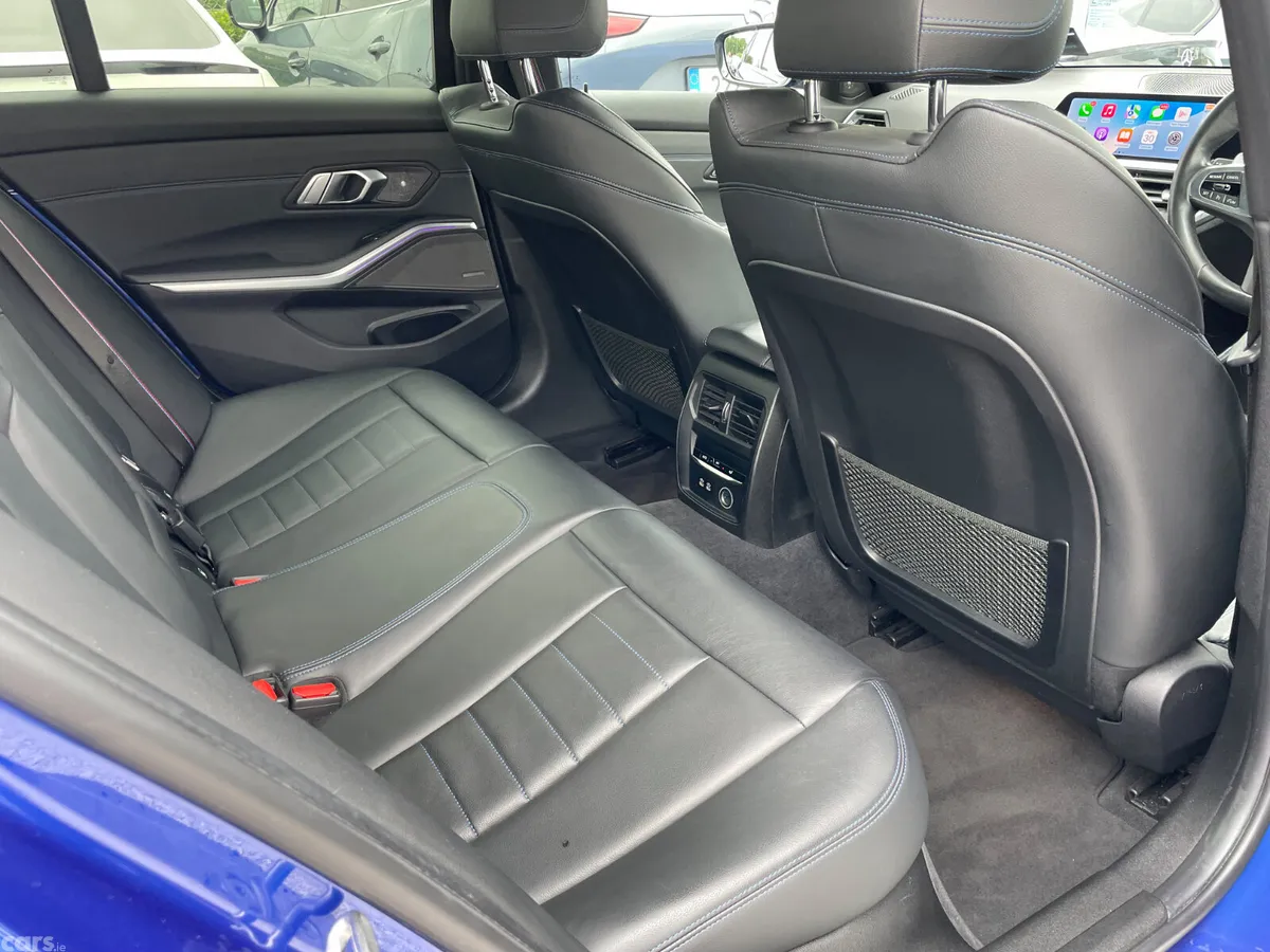 BMW 3-Series Saloon, Petrol, 2019, Blue