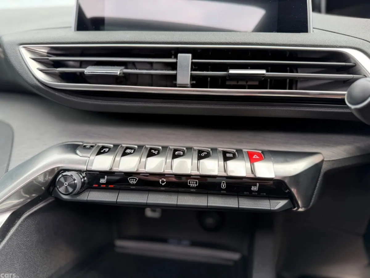 Peugeot 3008 SUV, Diesel, 2019, Black