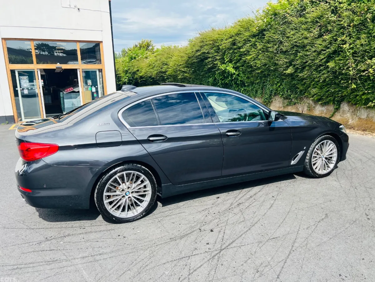 BMW 5-Series Saloon, Petrol Plug-in Hybrid, 2017, Grey