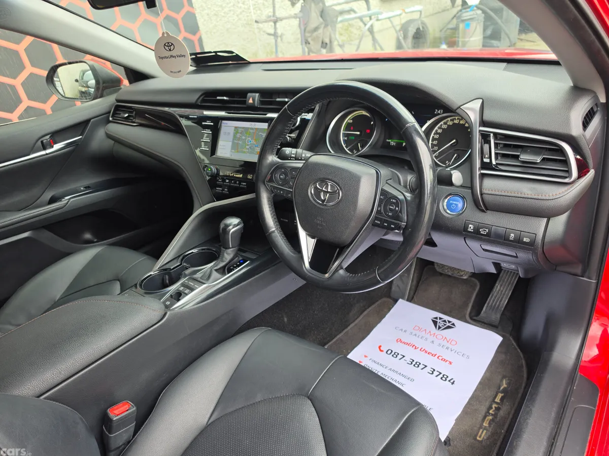 Toyota Camry Saloon, Petrol Hybrid, 2021, Red