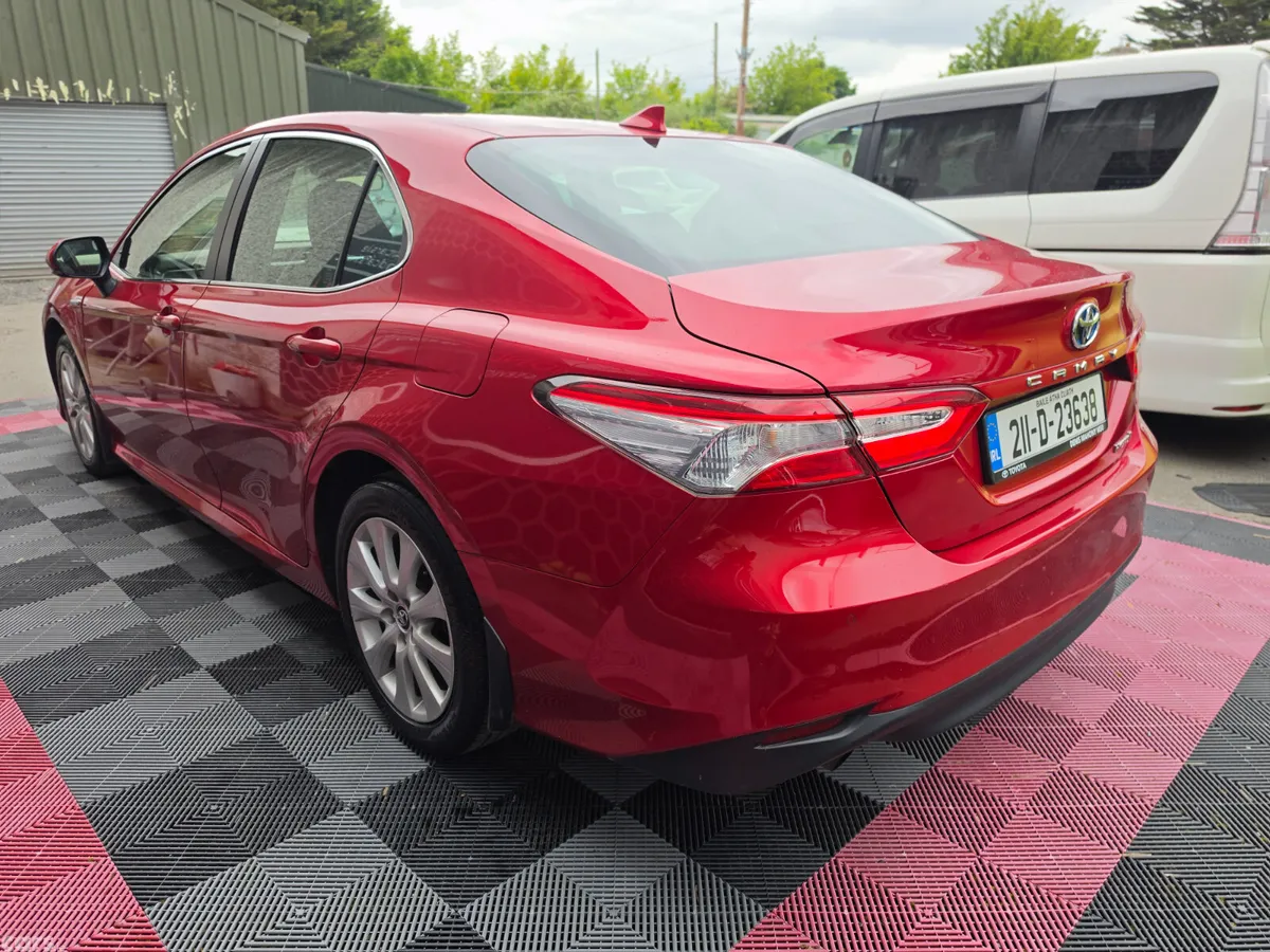 Toyota Camry Saloon, Petrol Hybrid, 2021, Red