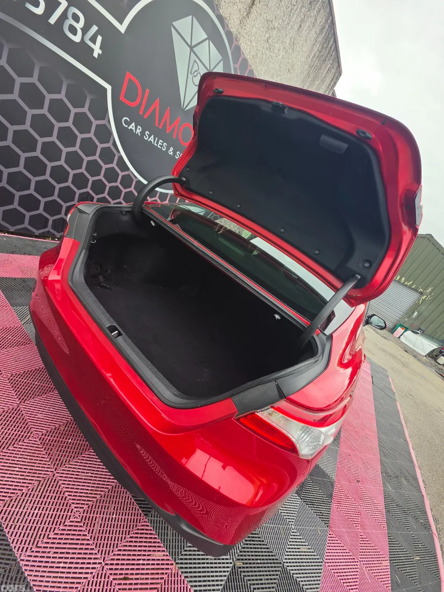 Toyota Camry Saloon, Petrol Hybrid, 2021, Red