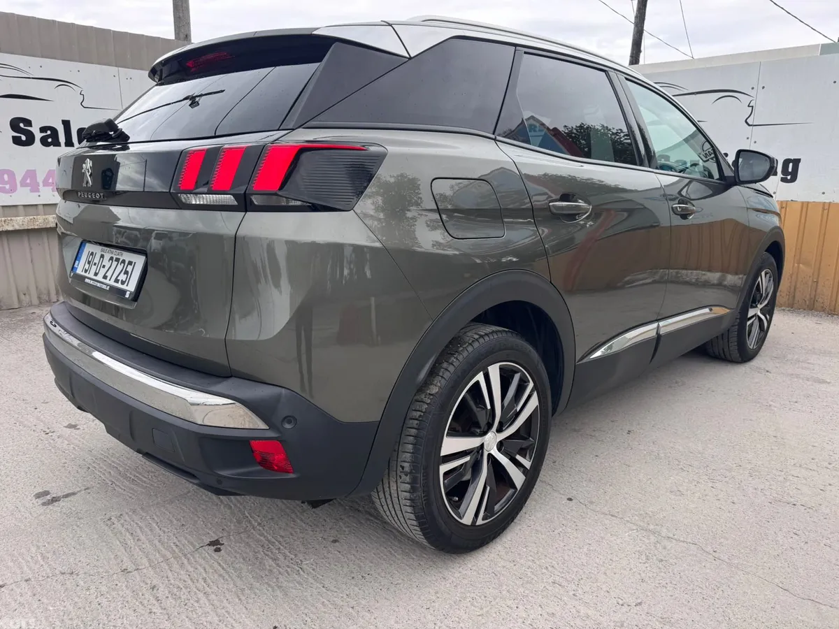 Peugeot 3008 MPV, Petrol, 2019, Grey