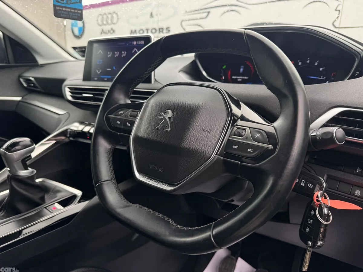Peugeot 3008 MPV, Petrol, 2019, Grey
