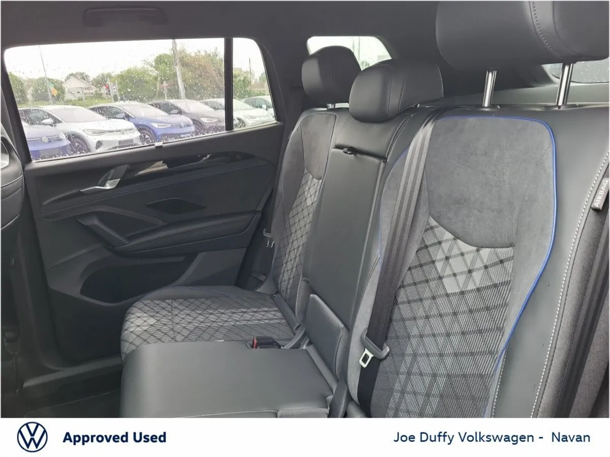Volkswagen Tayron SUV, Petrol Plug-in Hybrid, 2026, Grey