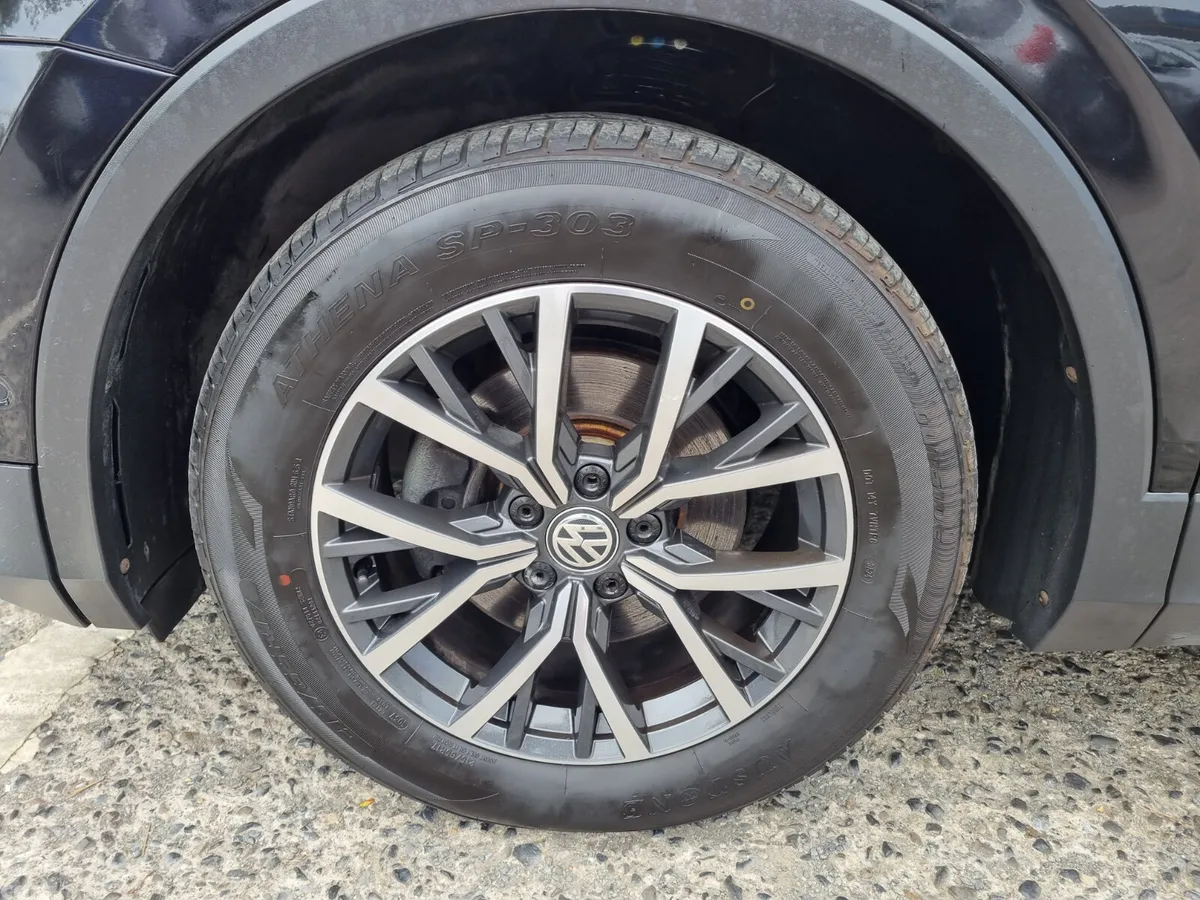 Volkswagen Tiguan SUV, Diesel, 2018, Black