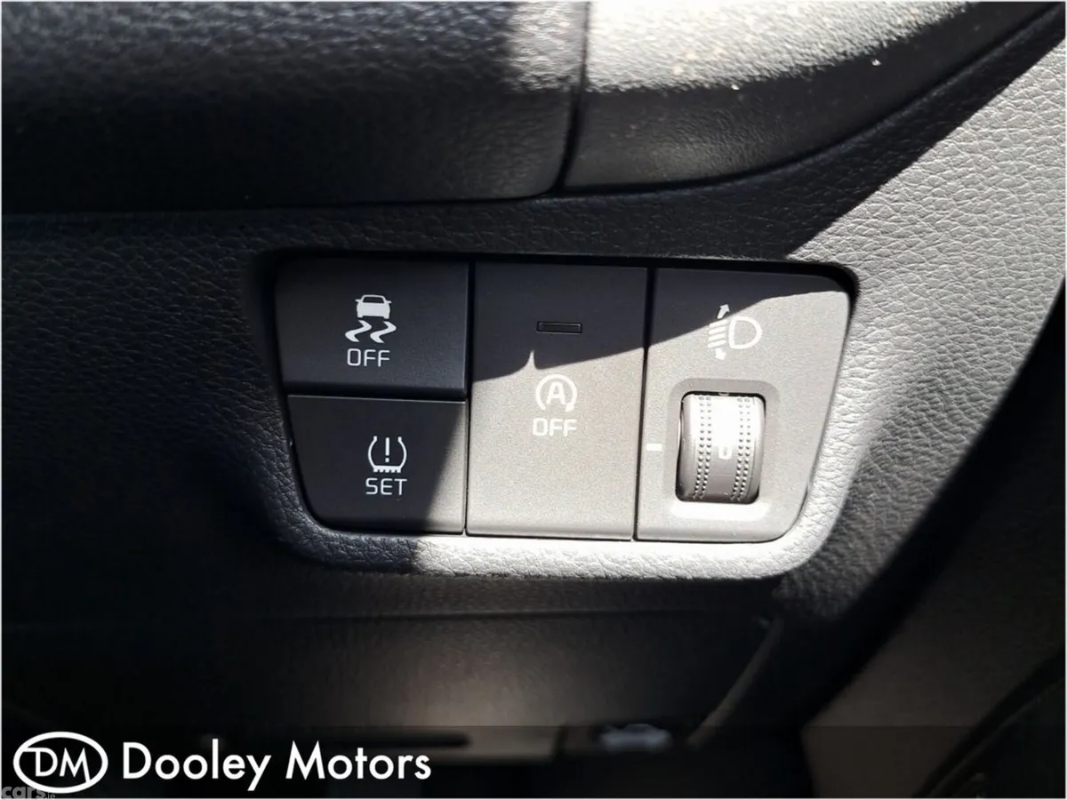 Kia Stonic Hatchback, Petrol, 2027, 