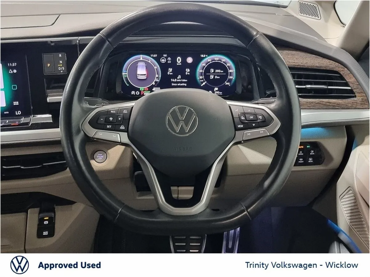 Volkswagen Multivan MPV, Petrol Plug-in Hybrid, 2025, Black