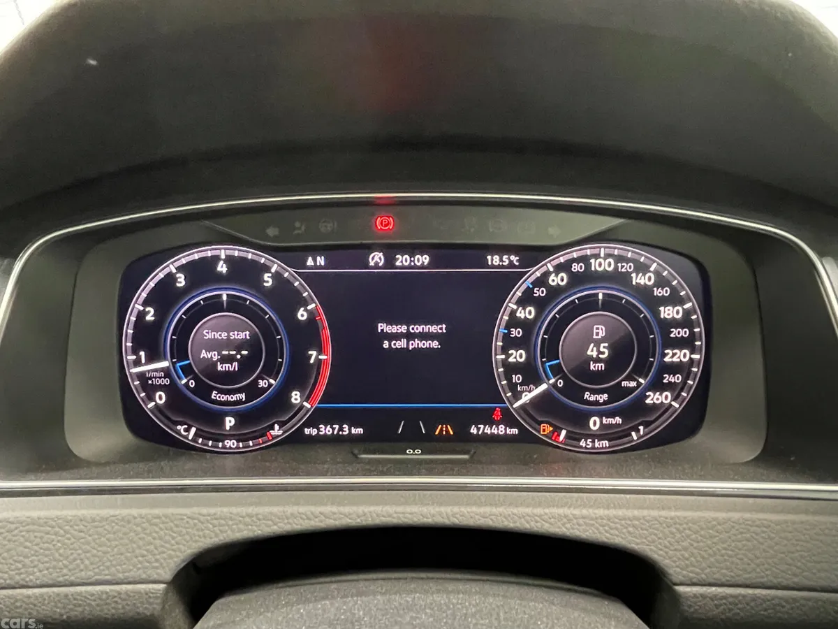 Volkswagen Golf Hatchback, Petrol, 2018, White