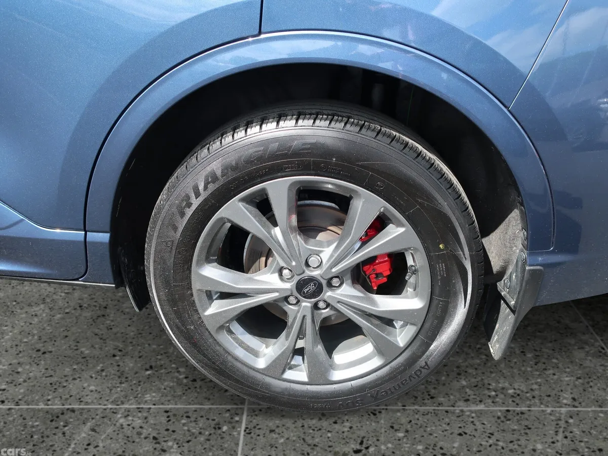 Ford Kuga SUV, Petrol Plug-in Hybrid, 2024, Blue