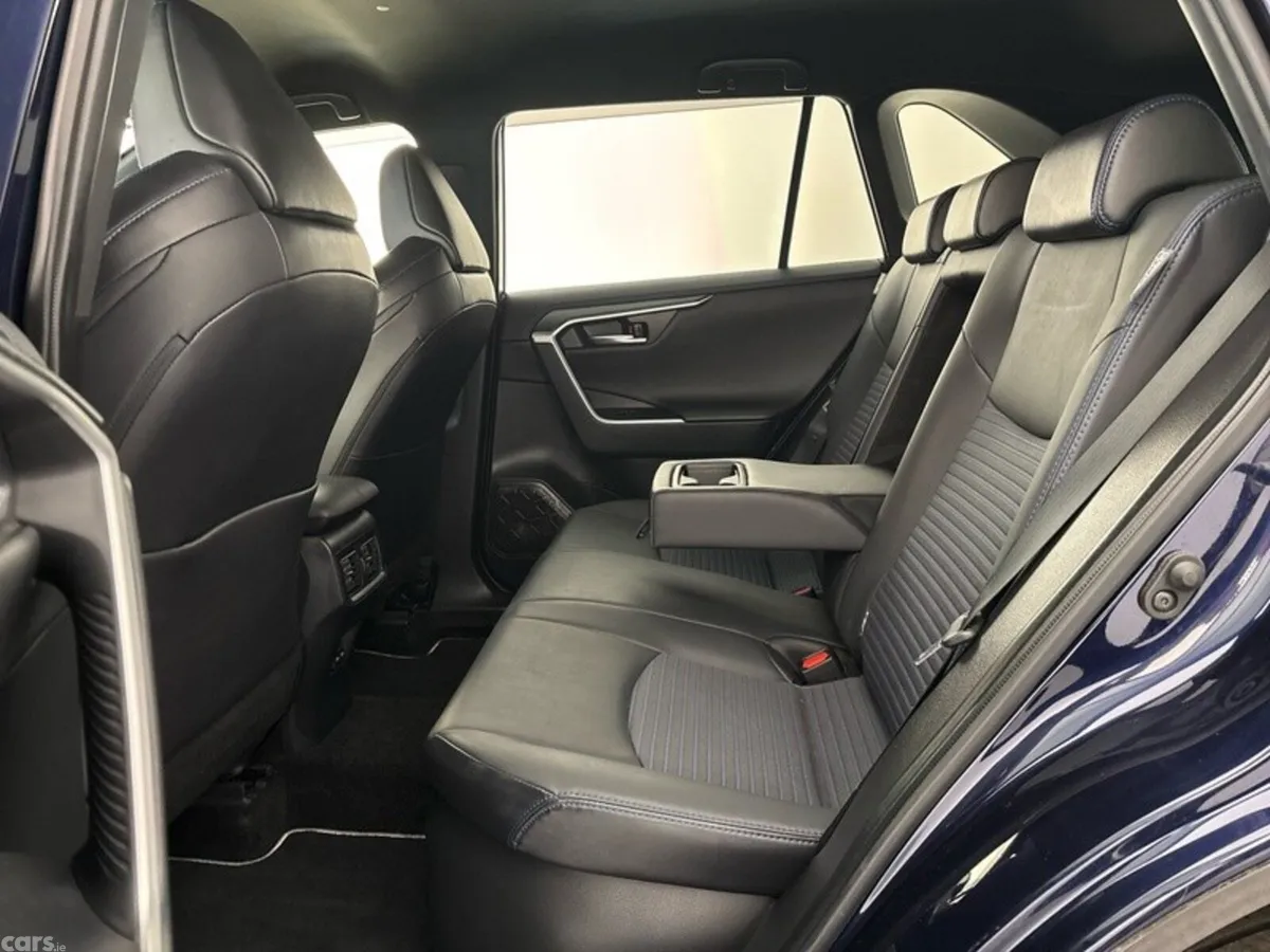 Toyota RAV4 SUV, Petrol Hybrid, 2022, Blue