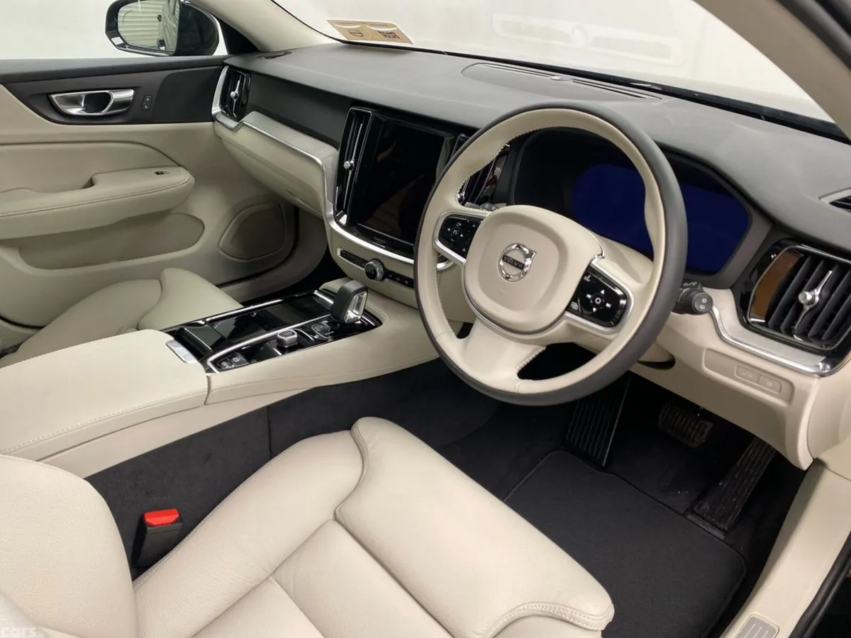 Volvo V60 Estate, Petrol Plug-in Hybrid, 2026, Black
