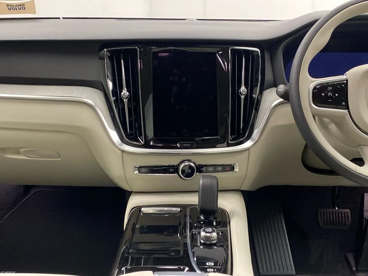 Volvo V60 Estate, Petrol Plug-in Hybrid, 2026, Black