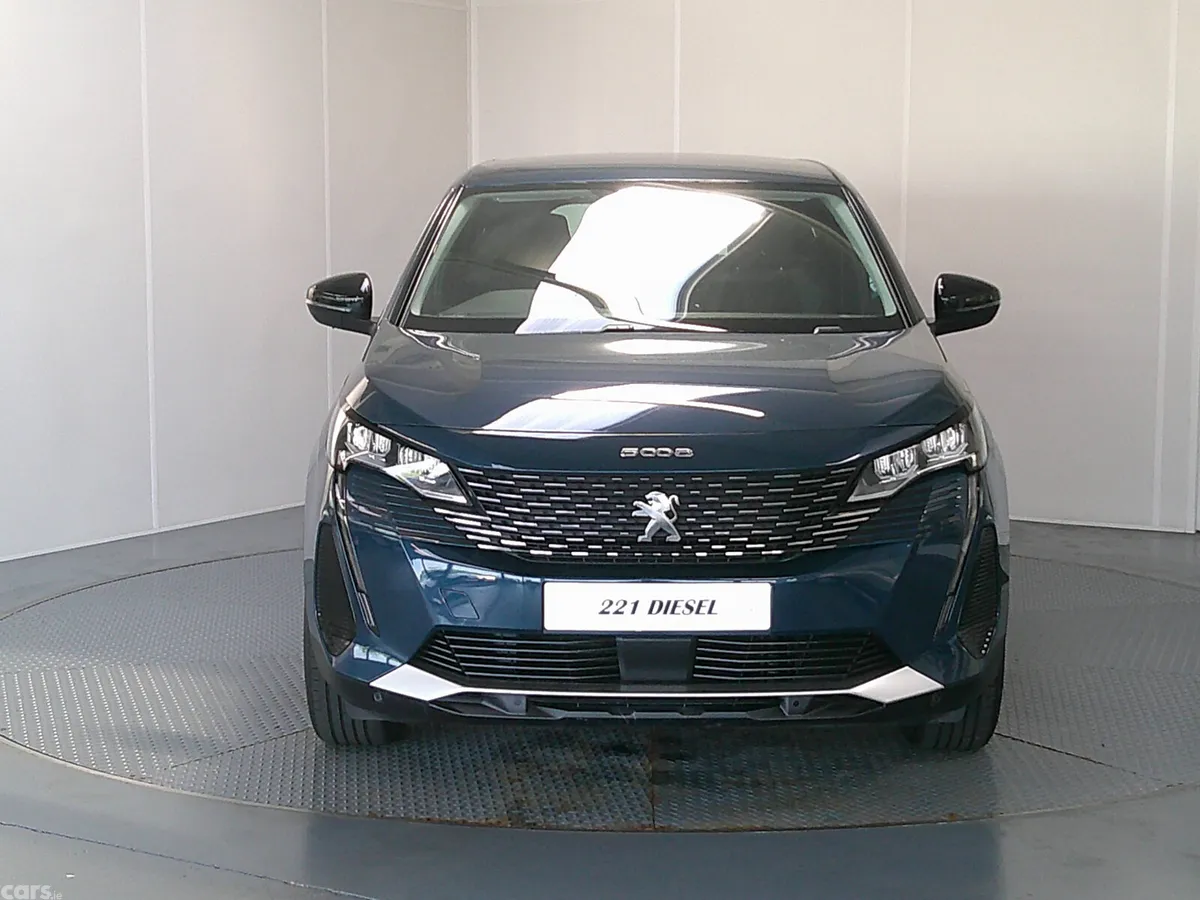 Peugeot 5008 SUV, Diesel, 2022, Blue