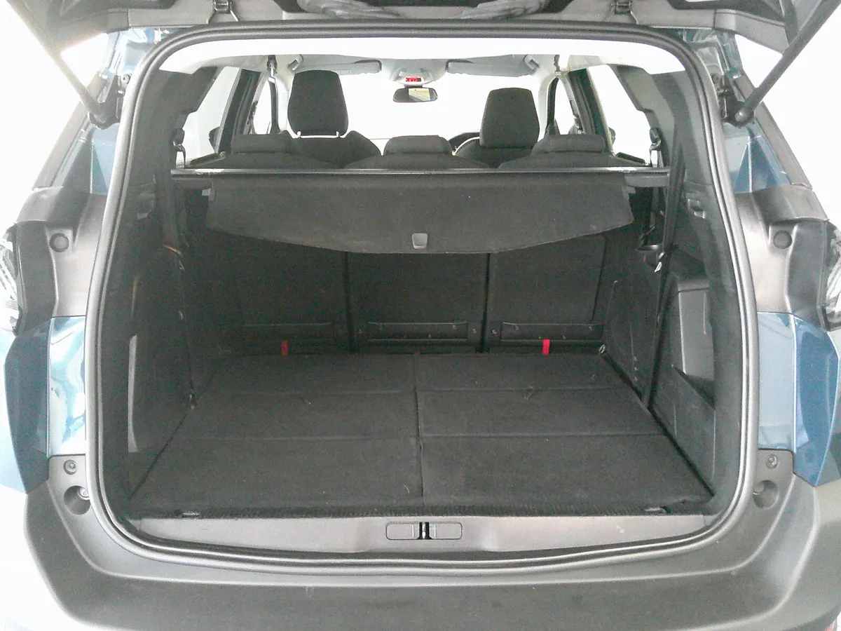 Peugeot 5008 SUV, Diesel, 2022, Blue
