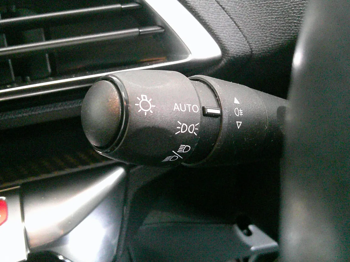 Peugeot 5008 SUV, Diesel, 2022, Blue