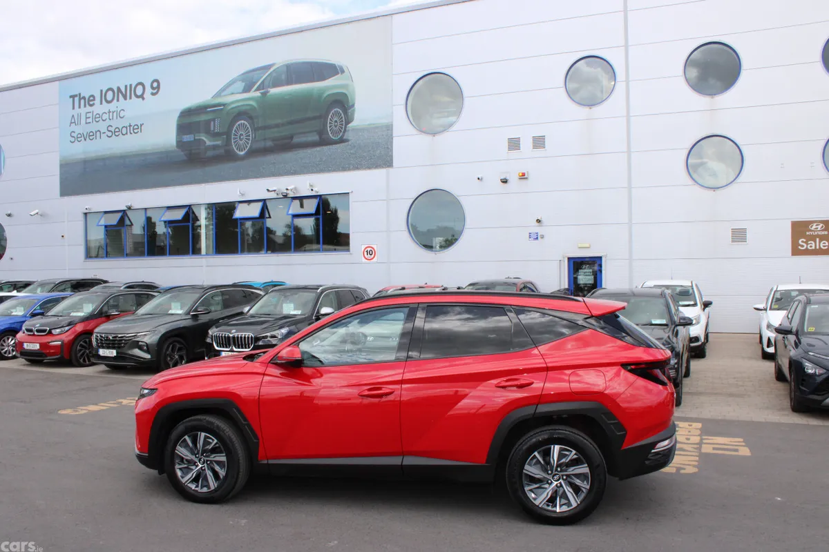 Hyundai Tucson SUV, Petrol Hybrid, 2024, Red