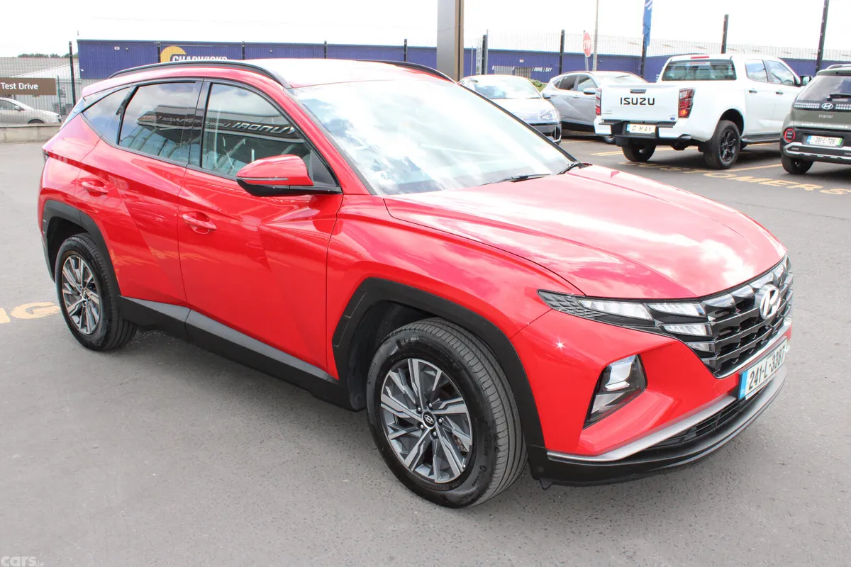 Hyundai Tucson SUV, Petrol Hybrid, 2024, Red