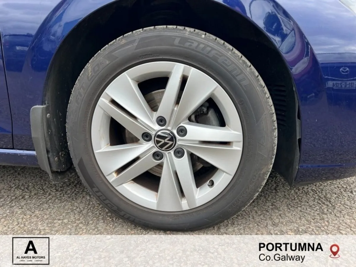 Volkswagen Golf Hatchback, Petrol, 2022, Blue