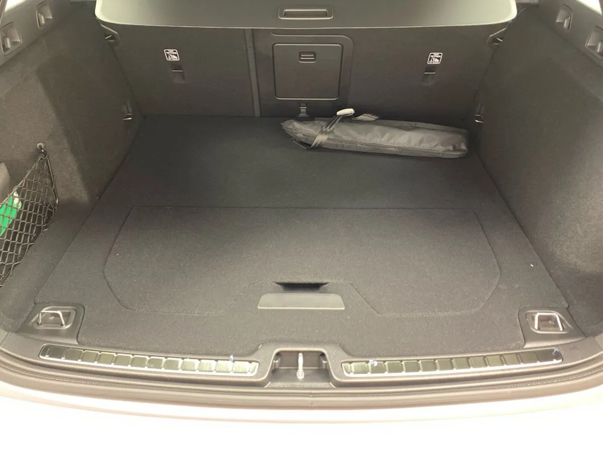 Volvo V60 Estate, Petrol Plug-in Hybrid, 2027, Silver