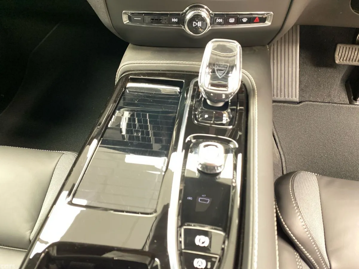 Volvo V60 Estate, Petrol Plug-in Hybrid, 2027, Silver