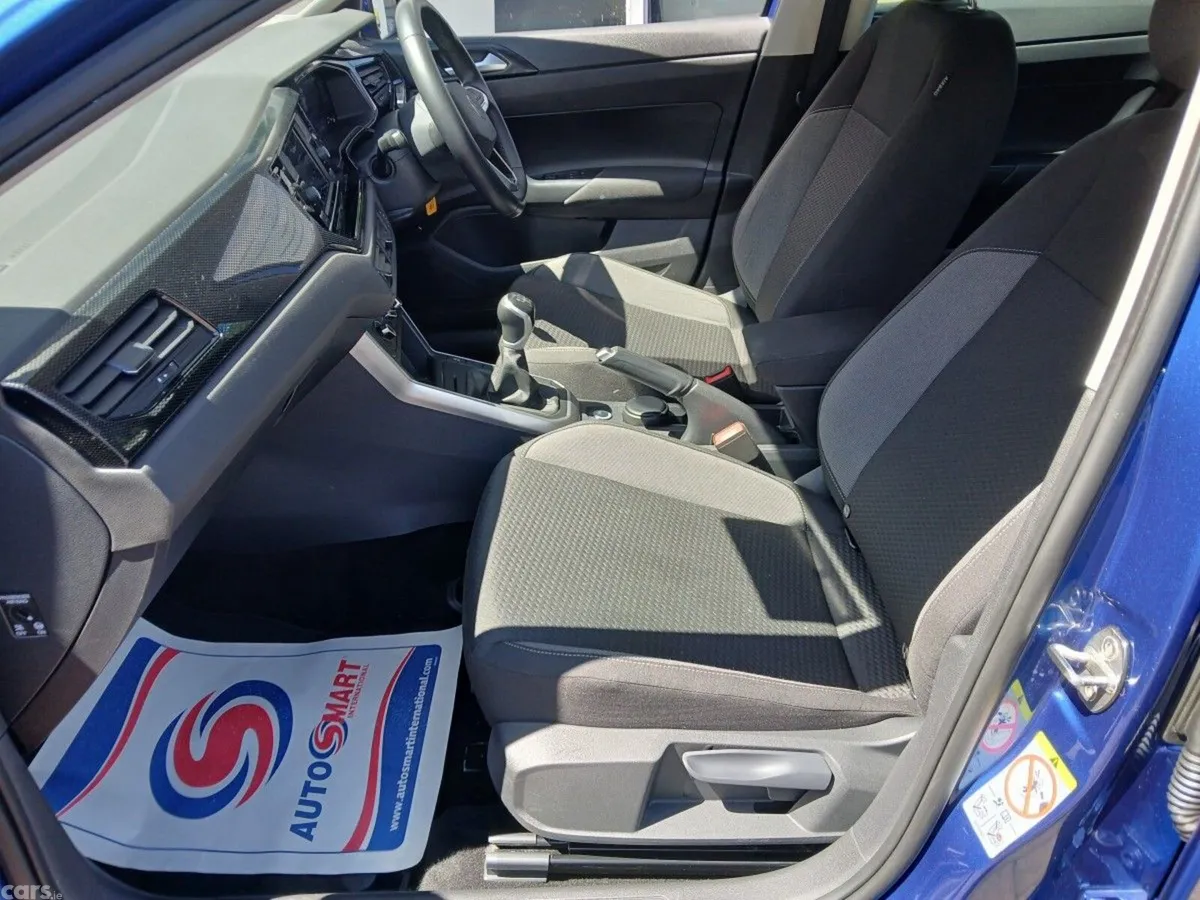 Volkswagen Polo Hatchback, Petrol, 2023, Blue