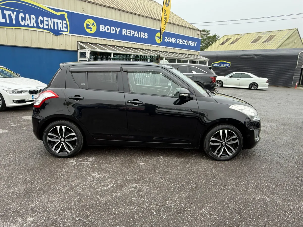 Suzuki Swift Hatchback, Petrol, 2015, Black