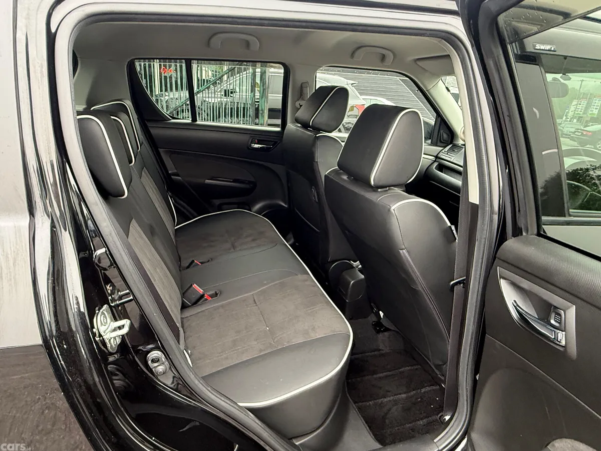 Suzuki Swift Hatchback, Petrol, 2015, Black