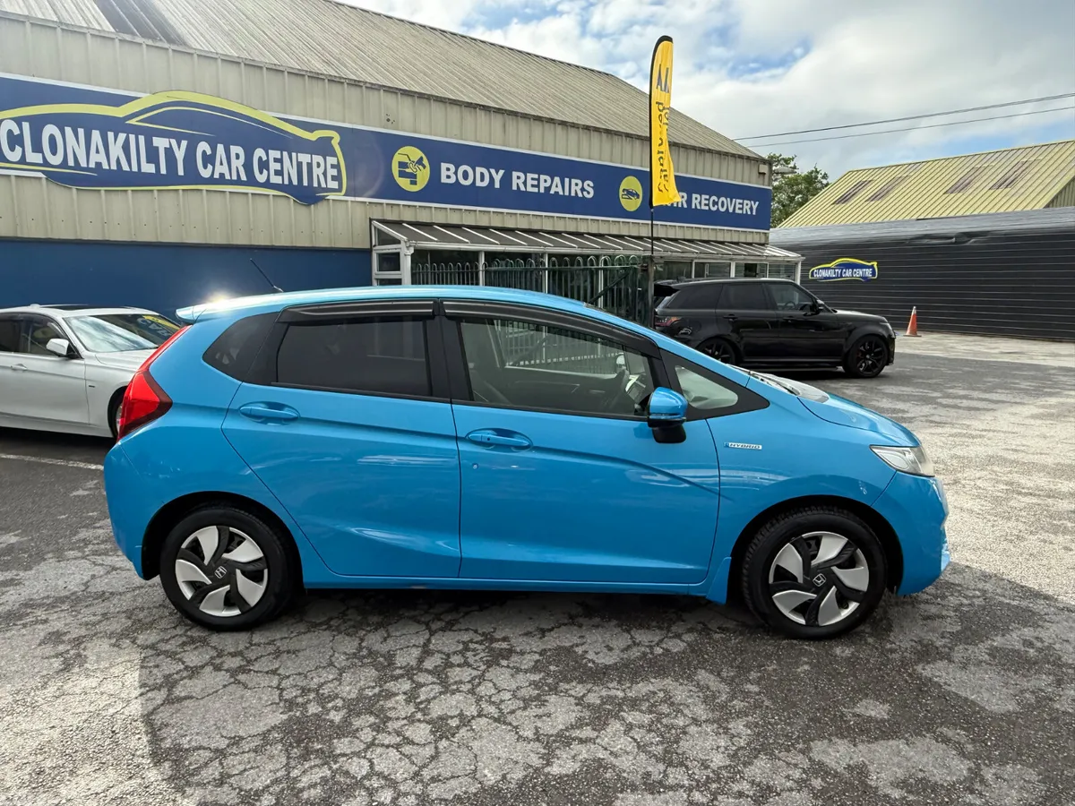 Honda Fit Hatchback, Petrol Hybrid, 2013, Blue
