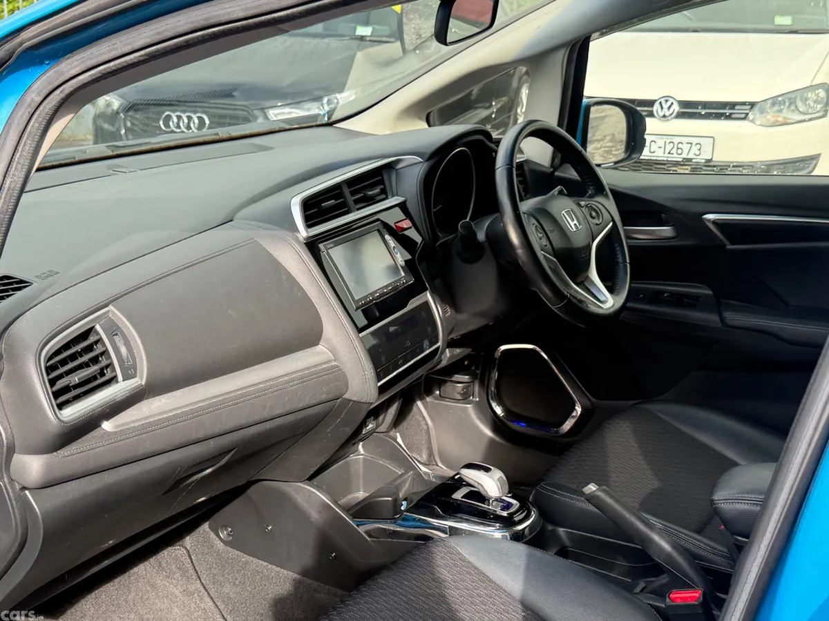 Honda Fit Hatchback, Petrol Hybrid, 2013, Blue