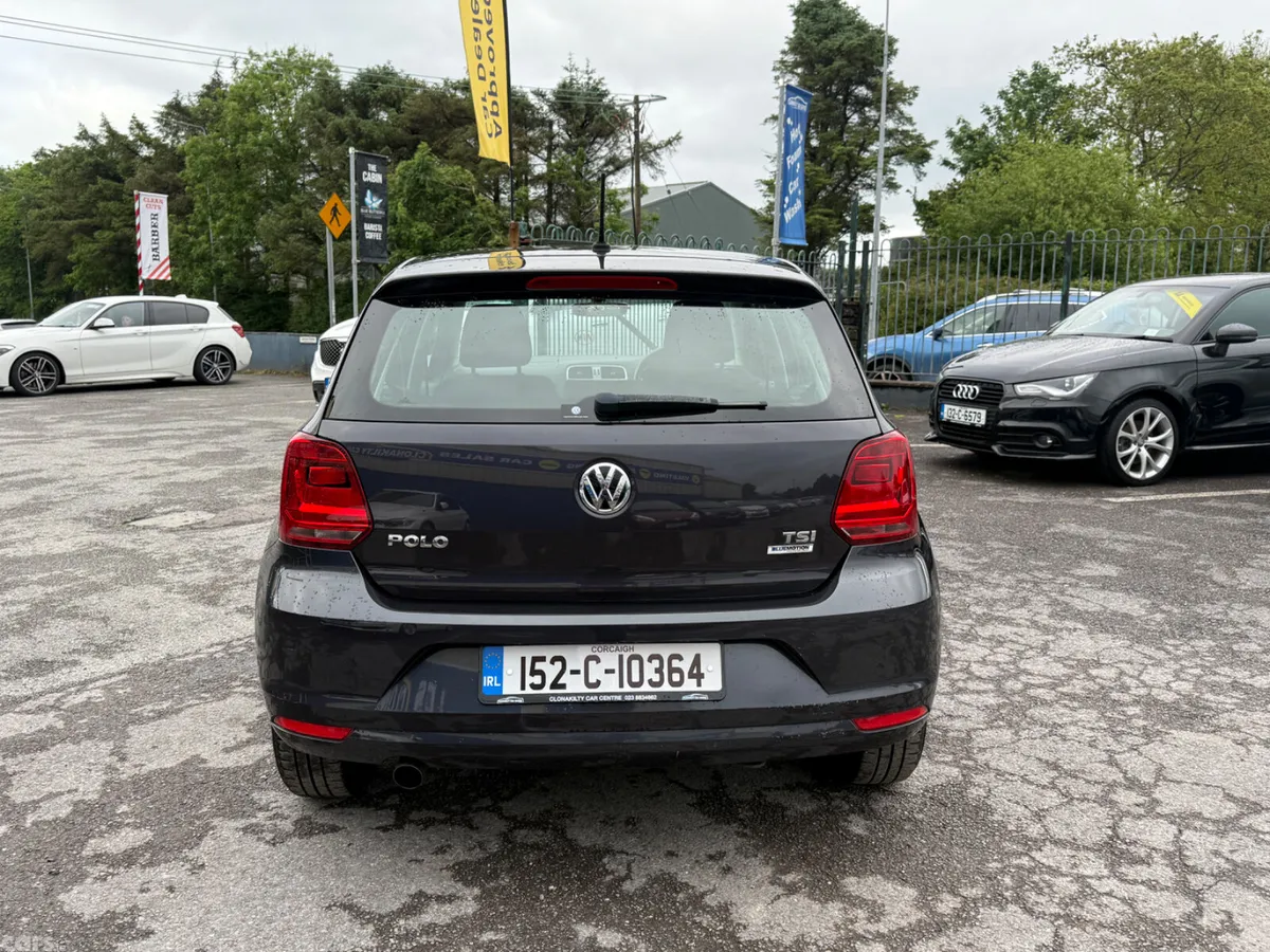 Volkswagen Polo Hatchback, Petrol, 2015, Grey