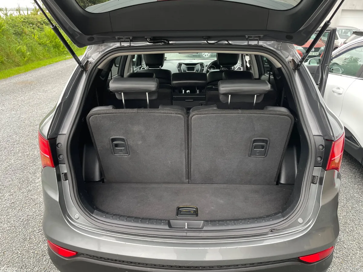 Hyundai Santa Fe SUV, Diesel, 2015, Silver