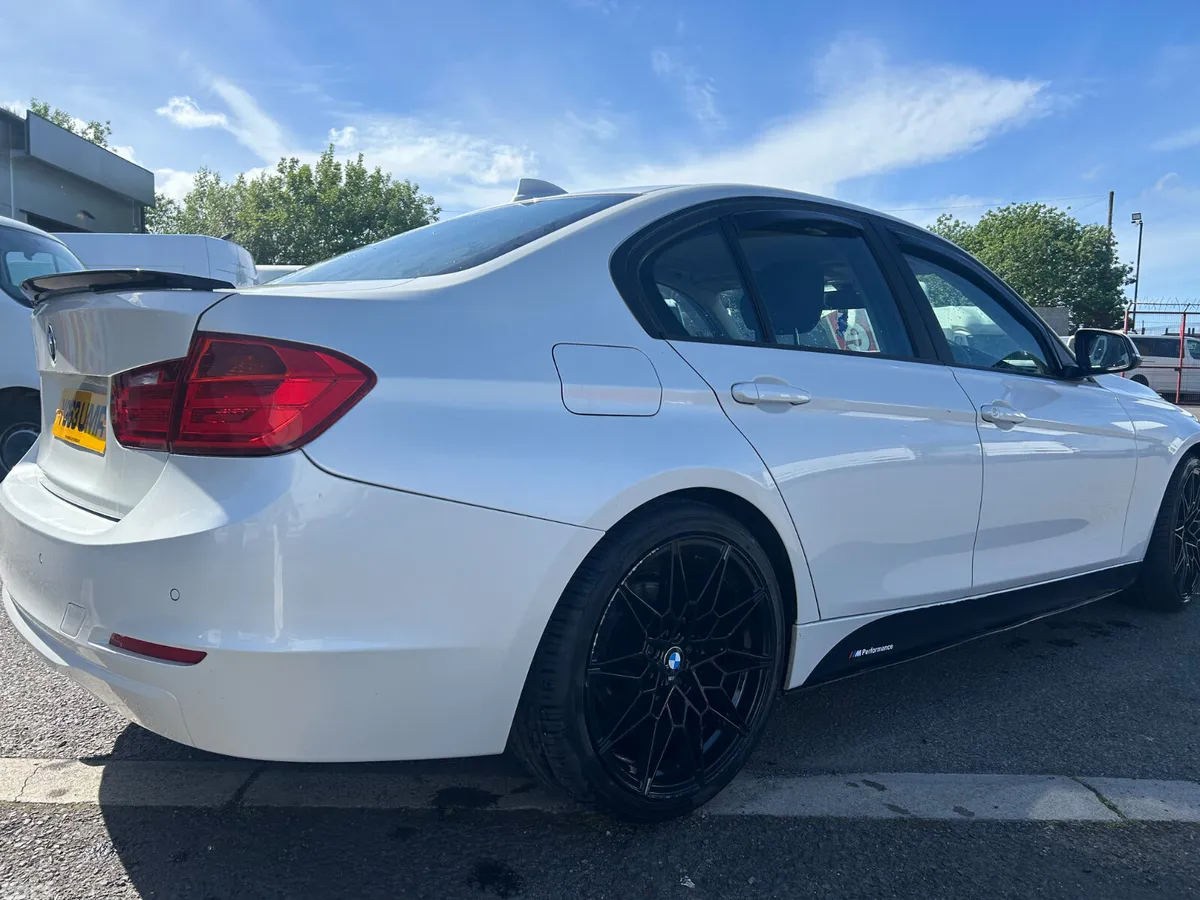 BMW 3-Series Saloon, Diesel, 2013, White