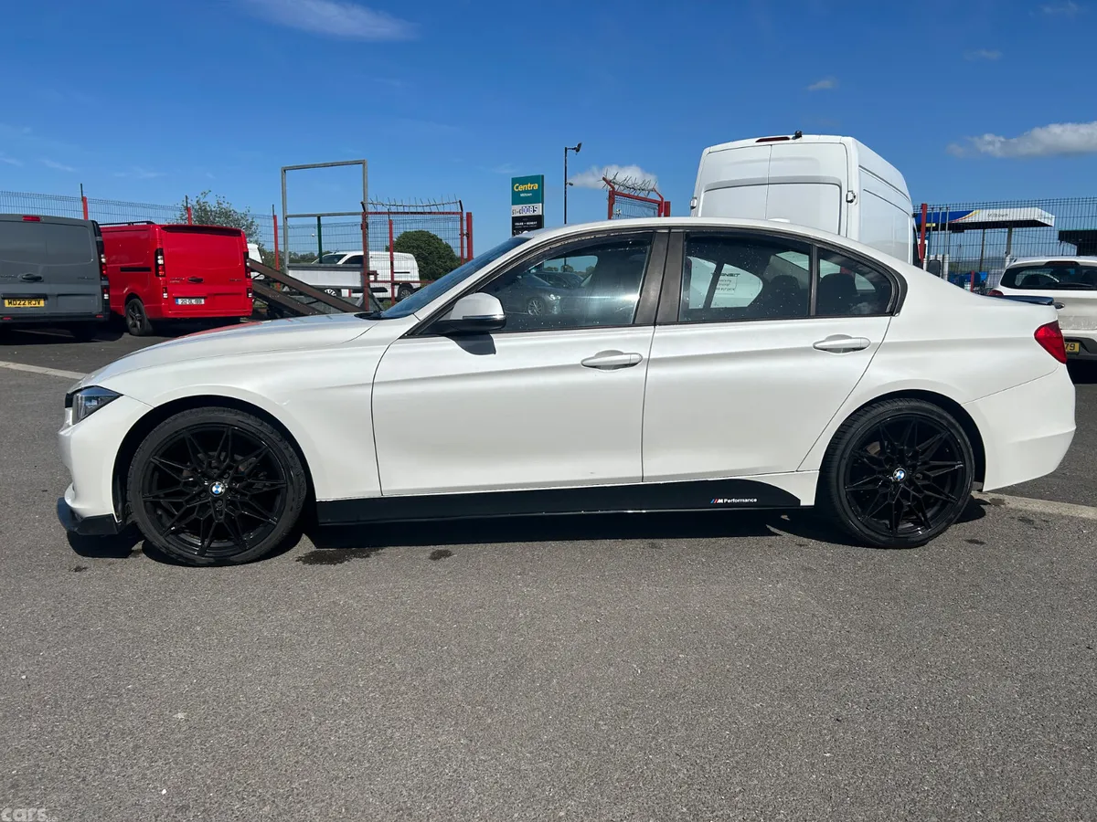 BMW 3-Series Saloon, Diesel, 2013, White