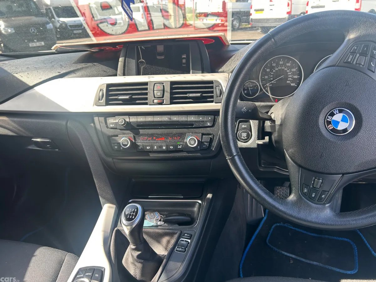 BMW 3-Series Saloon, Diesel, 2013, White