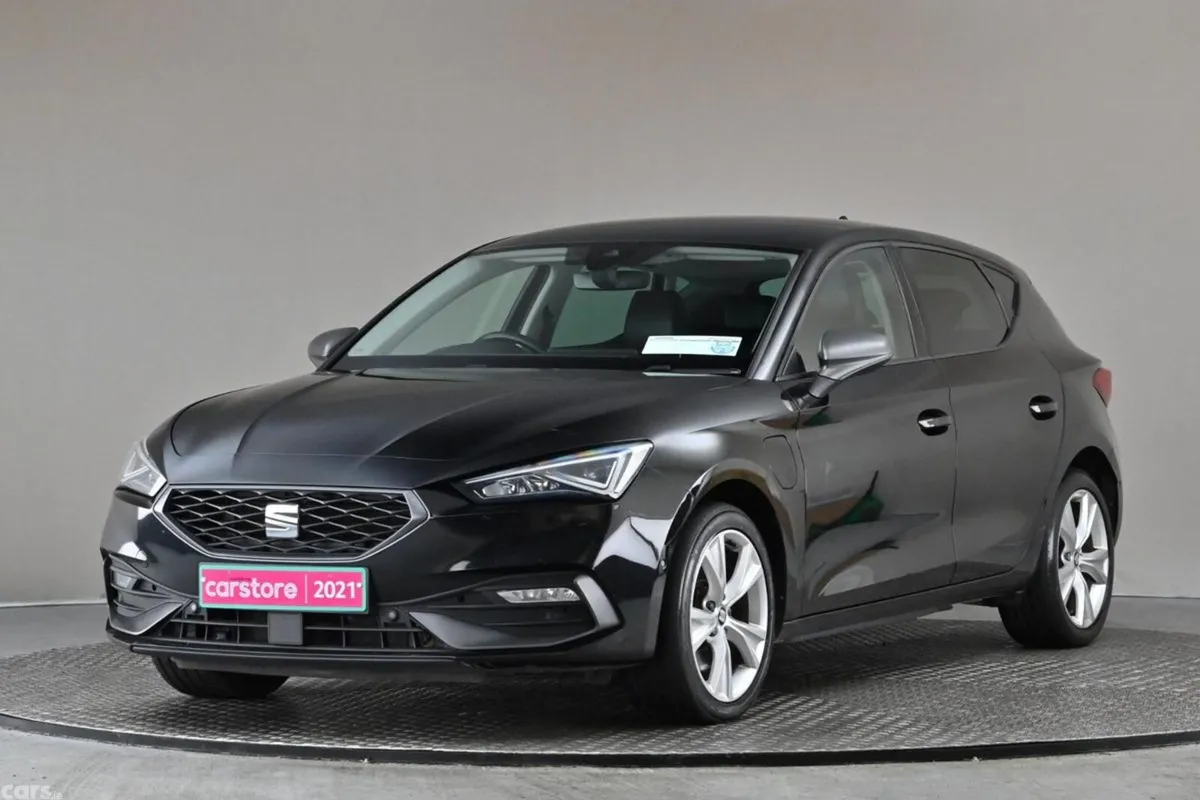 SEAT Leon Hatchback, Petrol Plug-in Hybrid, 2021, Black