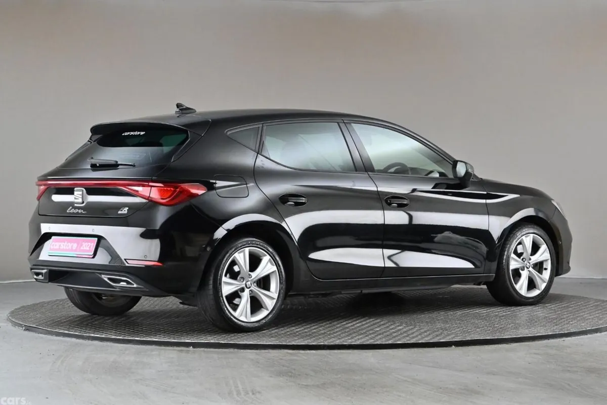 SEAT Leon Hatchback, Petrol Plug-in Hybrid, 2021, Black