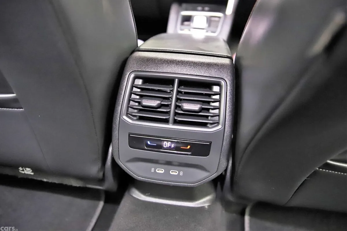 SEAT Leon Hatchback, Petrol Plug-in Hybrid, 2021, Black