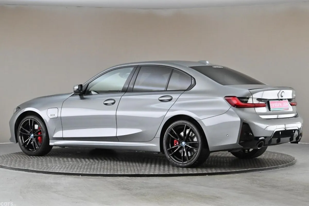 BMW 3-Series Saloon, Petrol Plug-in Hybrid, 2024, Grey