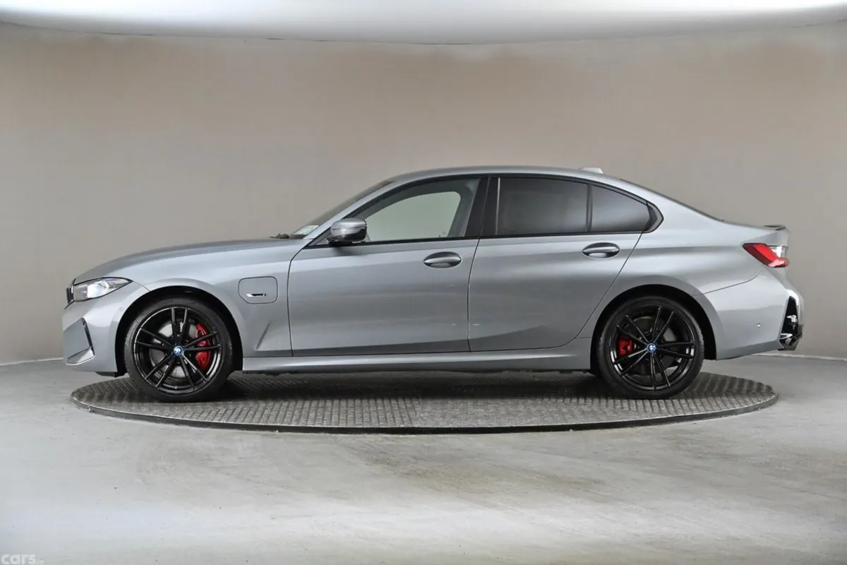 BMW 3-Series Saloon, Petrol Plug-in Hybrid, 2024, Grey