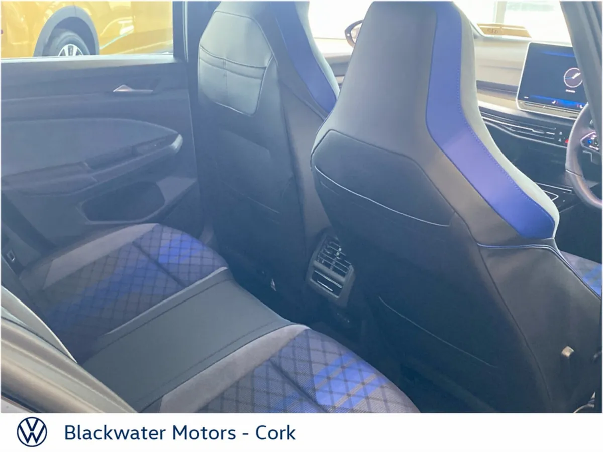 Volkswagen Golf Hatchback, Petrol, 2027, Black
