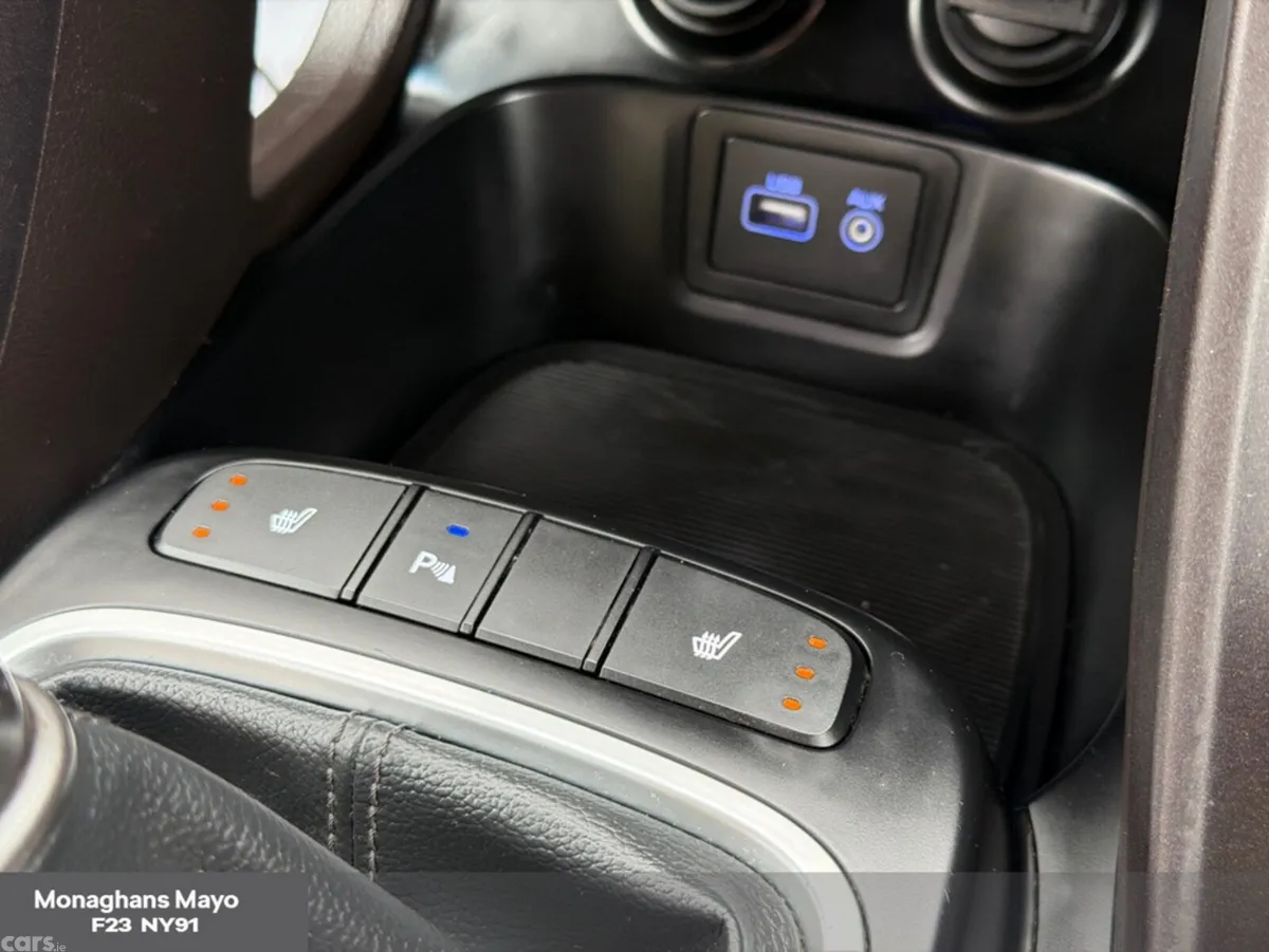 Hyundai Santa Fe SUV, Diesel, 2018, Blue