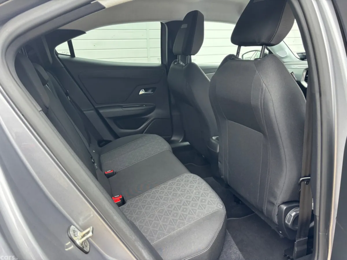 Opel Mokka MPV, Petrol, 2022, Grey