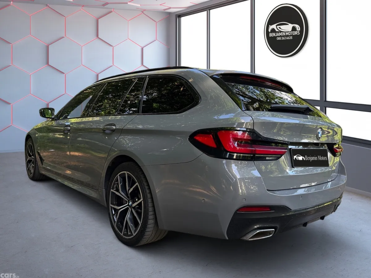BMW 5-Series Estate, Diesel, 2021, Grey