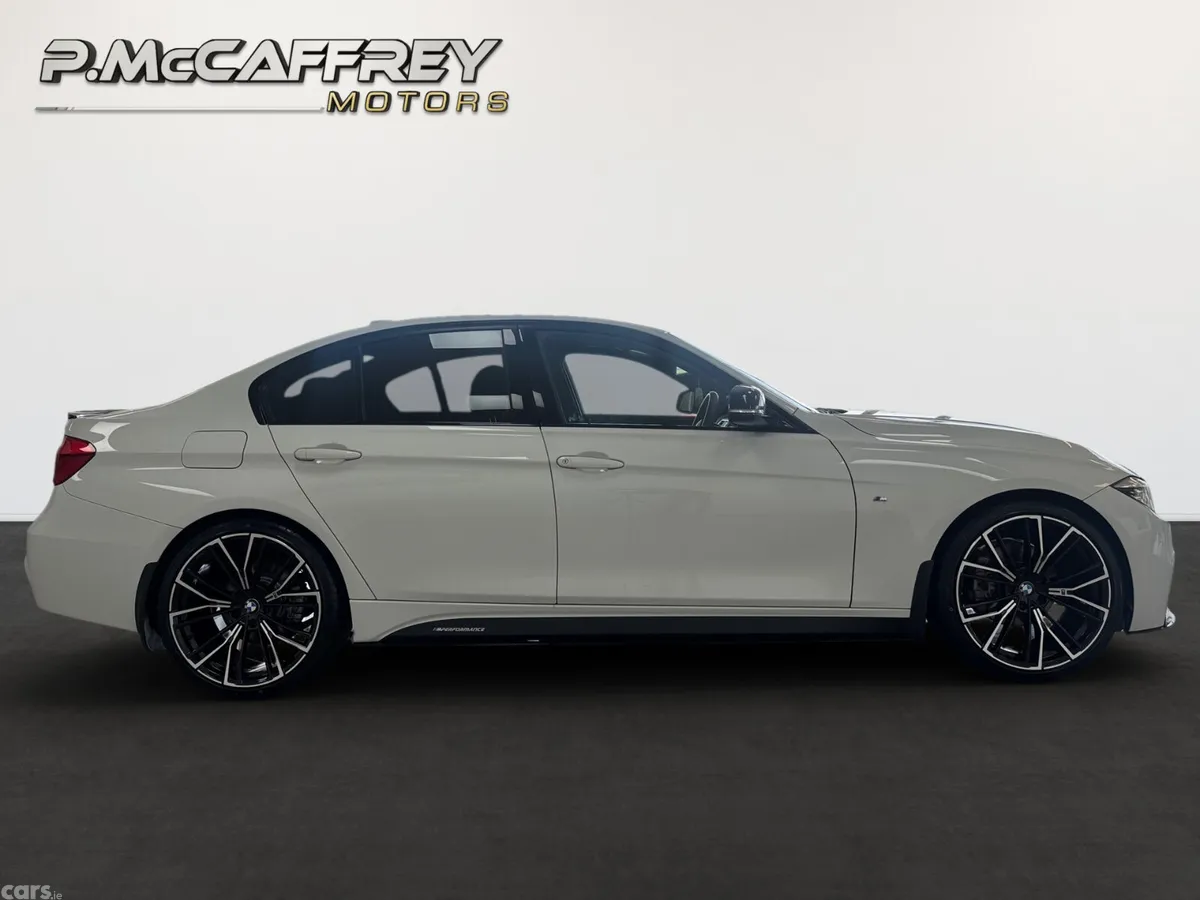 BMW 3-Series Saloon, Diesel, 2015, White
