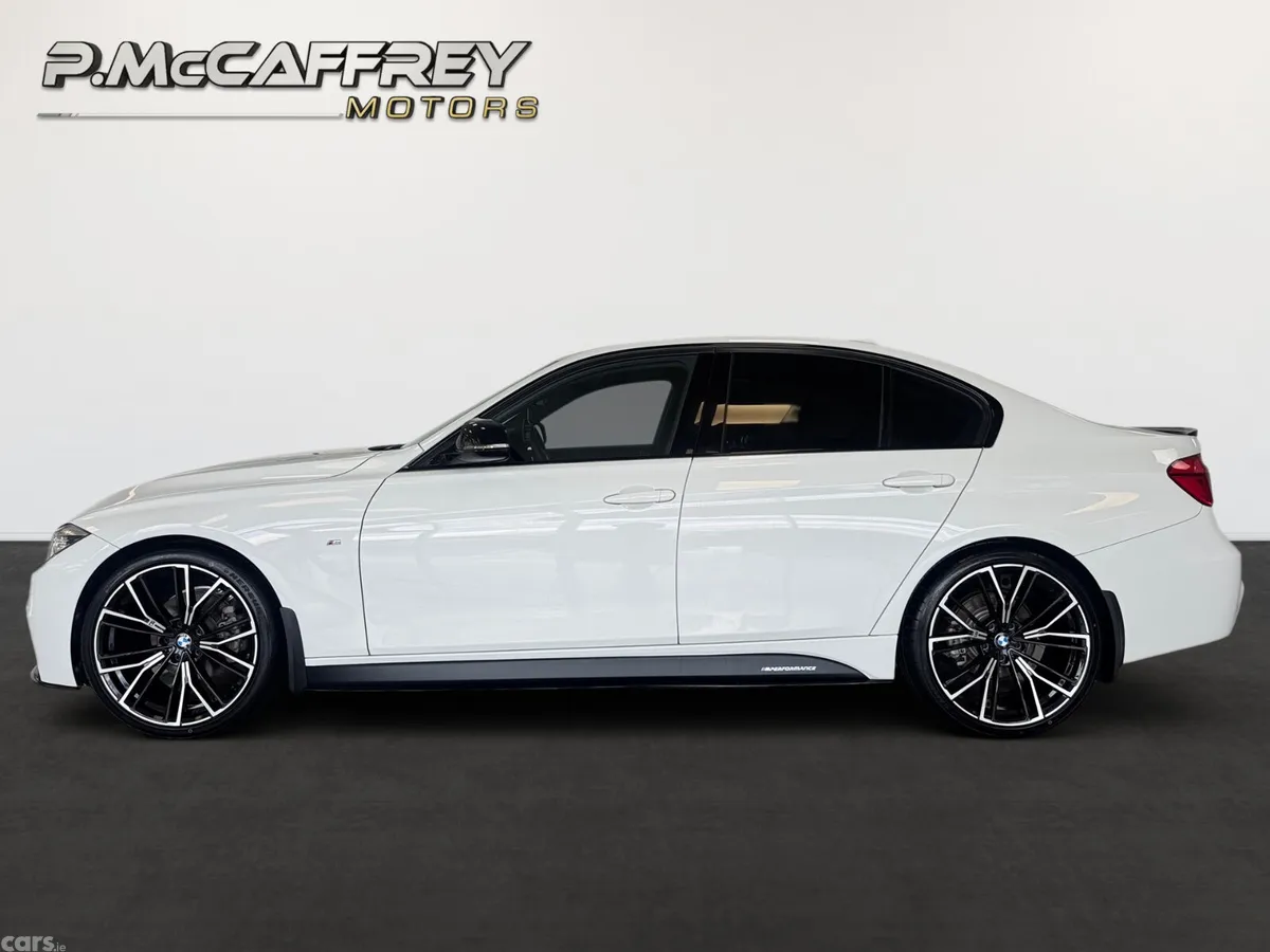 BMW 3-Series Saloon, Diesel, 2015, White
